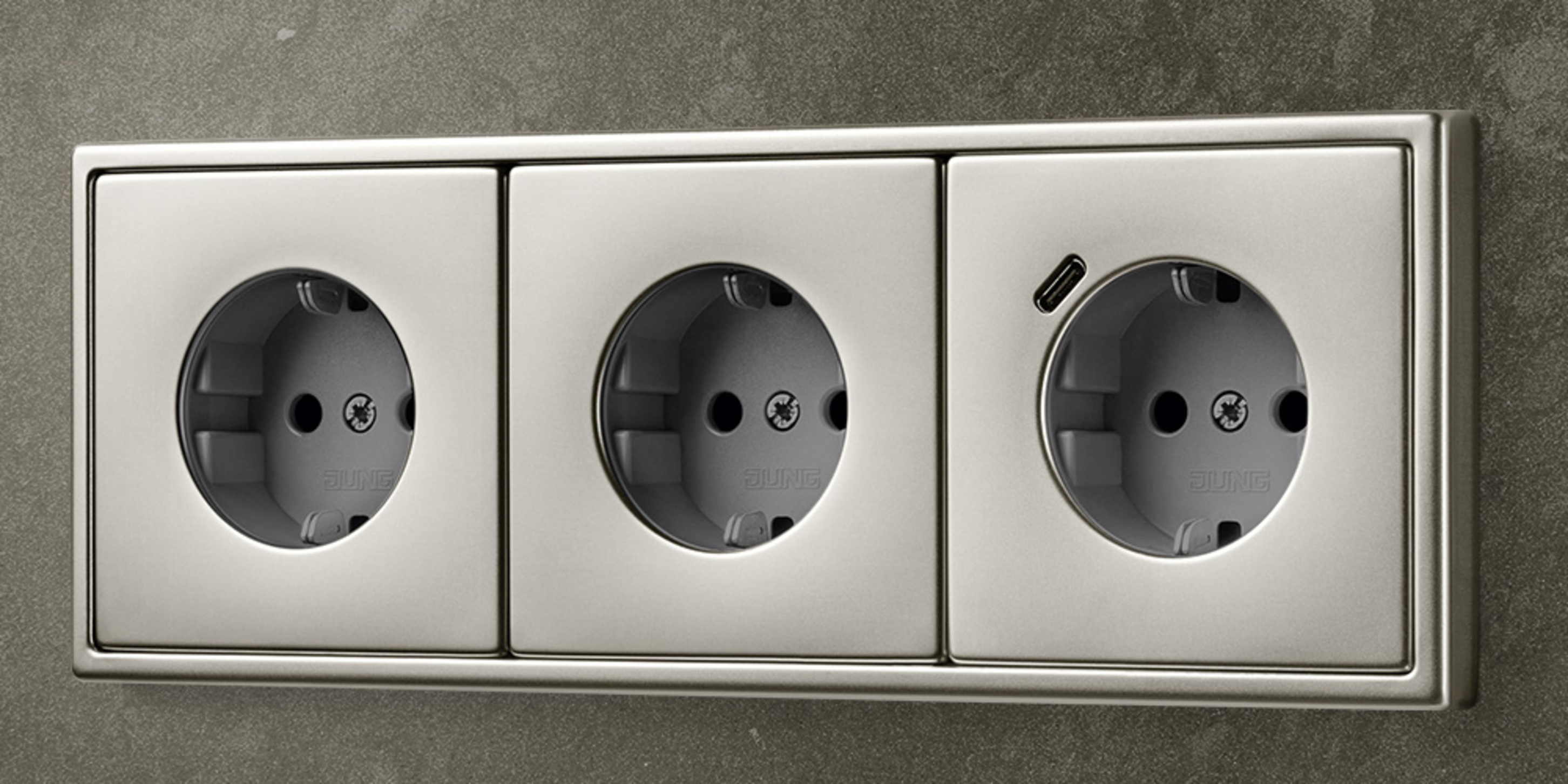 SCHUKO® Steckdosen mit USB bei Sünkel elektro GmbH in Berlin