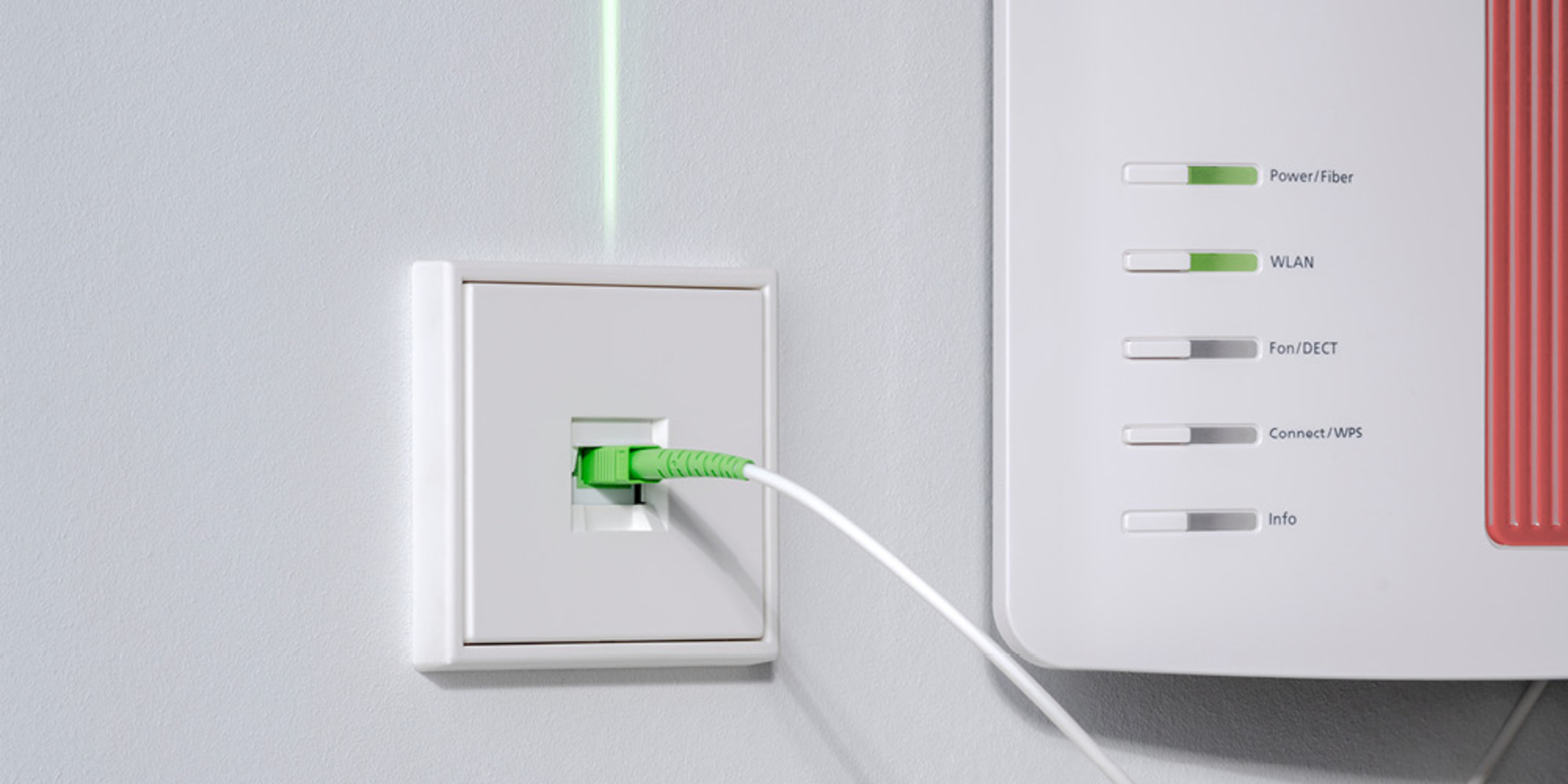Die neuen Glasfaser-Anschlussdosen bei Sünkel elektro GmbH in Berlin